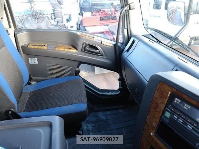 Isuzu GIGA 2019-06 635442-26
