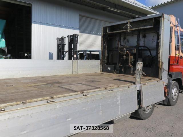 Isuzu GIGA 2015-05 695717-11
