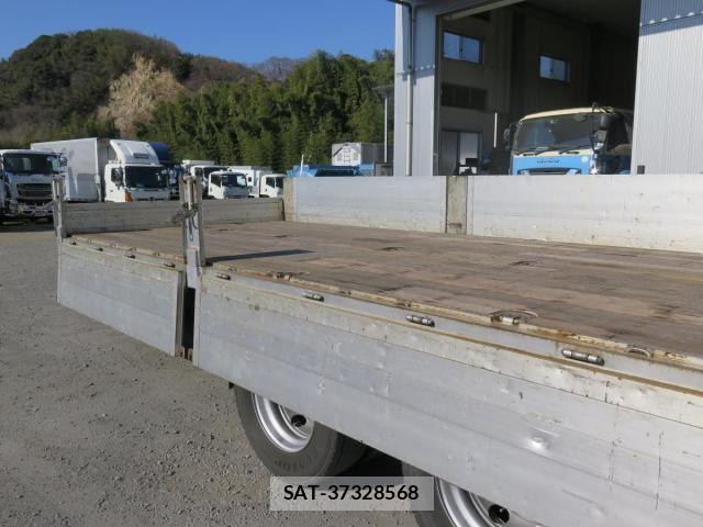 Isuzu GIGA 2015-05 695717-12