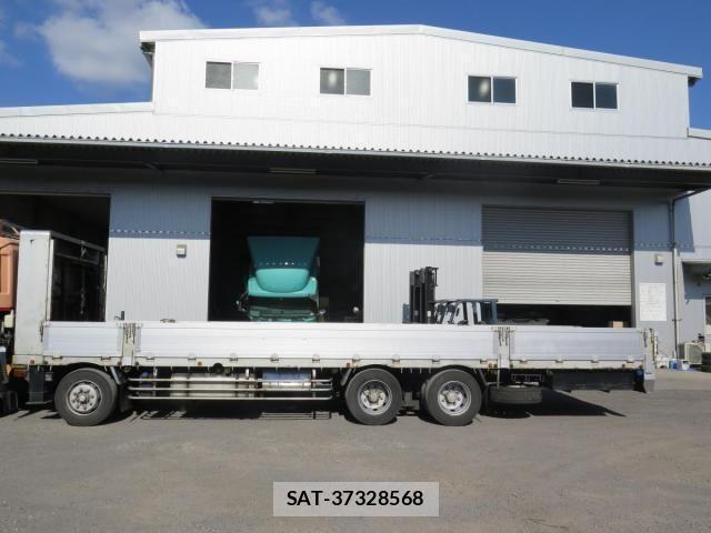 Isuzu GIGA 2015-05 695717-13