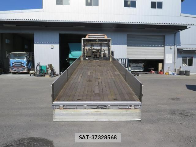 Isuzu GIGA 2015-05 695717-20