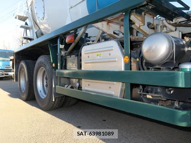 Isuzu GIGA 2017-03 605918-9