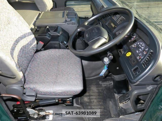 Isuzu GIGA 2017-03 605918-28