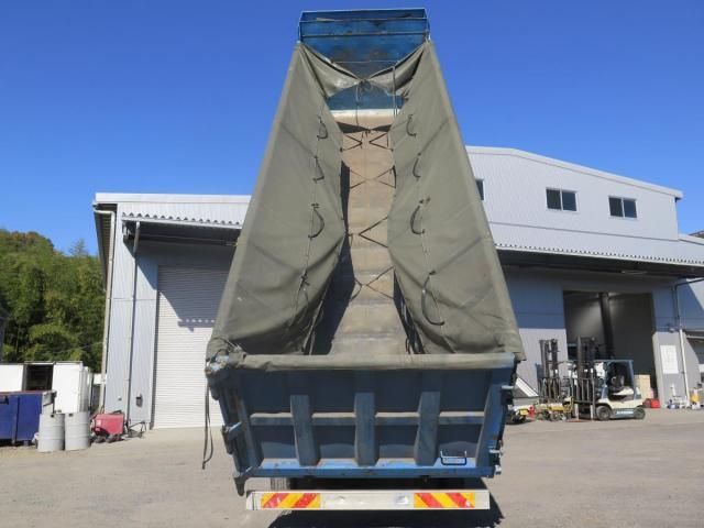 Isuzu GIGA 2012-06 1463375-14
