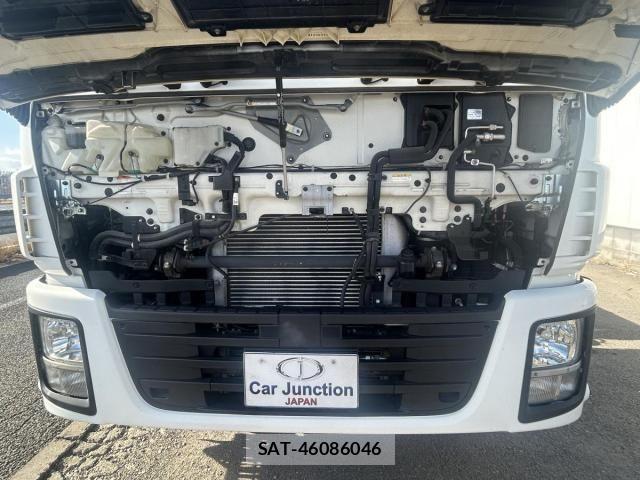 Isuzu GIGA 2015-12 695715-9