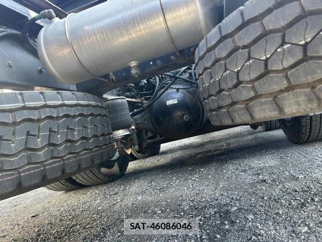 Isuzu GIGA 2015-12 695715-13