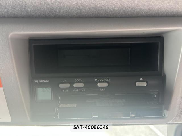 Isuzu GIGA 2015-12 695715-27