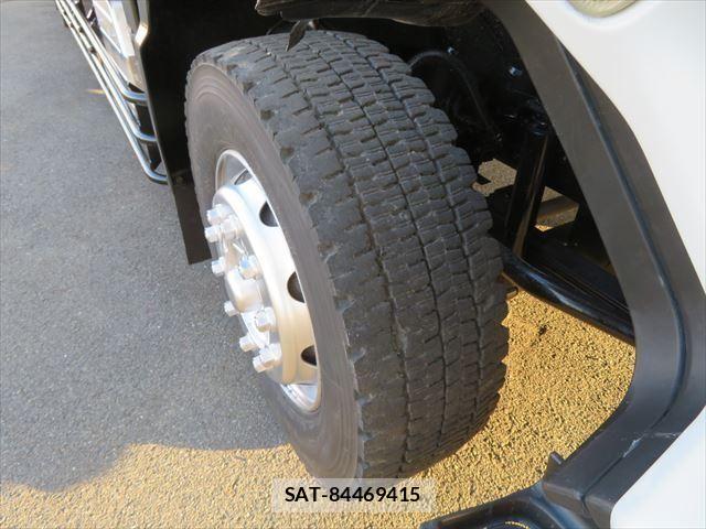 Isuzu GIGA 2010-03 490514-18