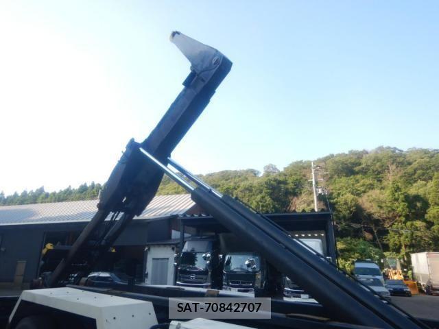Isuzu GIGA 2007-05 1585660-21