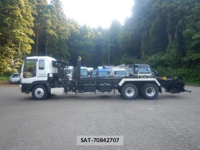 Isuzu GIGA 2007-05 1585660-3
