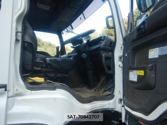 Isuzu GIGA 2007-05 1585660-8