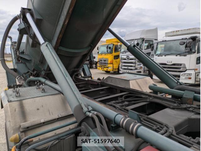 Isuzu GIGA 2019-06 2316537-17