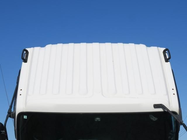 Isuzu GIGA 2020-03 2324679-10