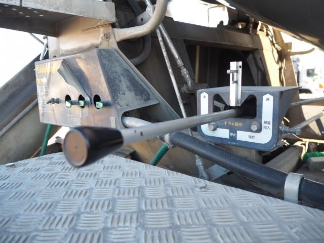 Isuzu GIGA 2015-01 2385892-20