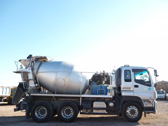 Isuzu GIGA 2015-01 2385892-5