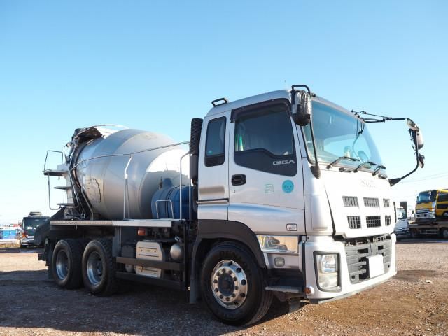 Isuzu GIGA 2015-01 2385892-6
