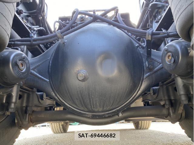 Isuzu GIGA 2018-03 2665683-17