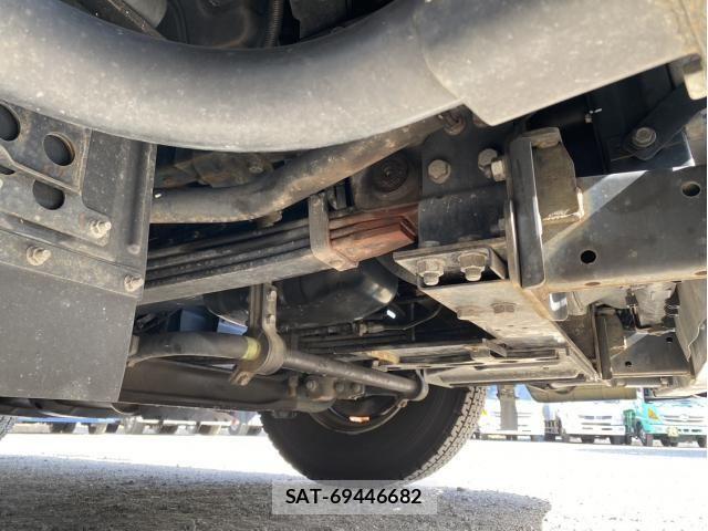 Isuzu GIGA 2018-03 2665683-18