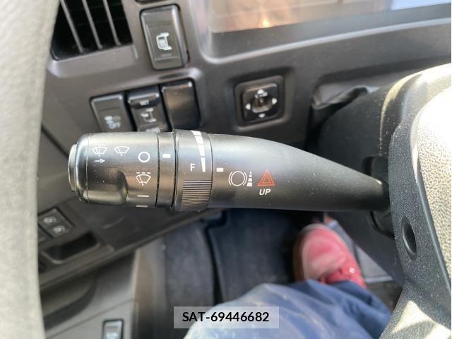 Isuzu GIGA 2018-03 2665683-22