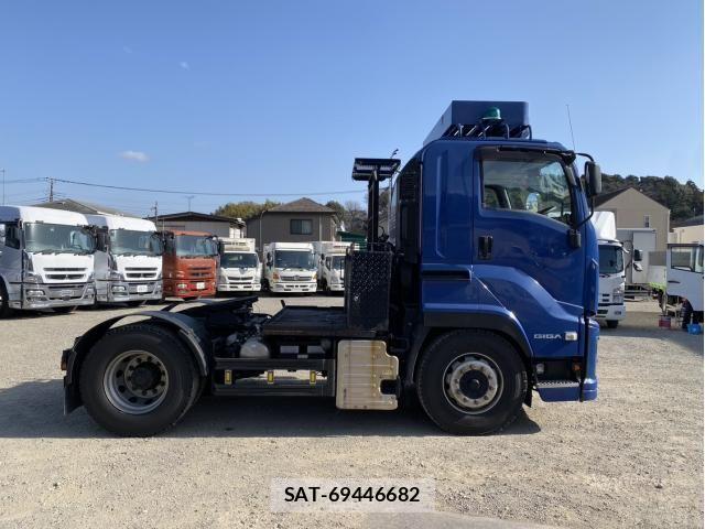 Isuzu GIGA 2018-03 2665683-7