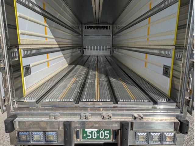 Isuzu GIGA 2023-11 2709488-12