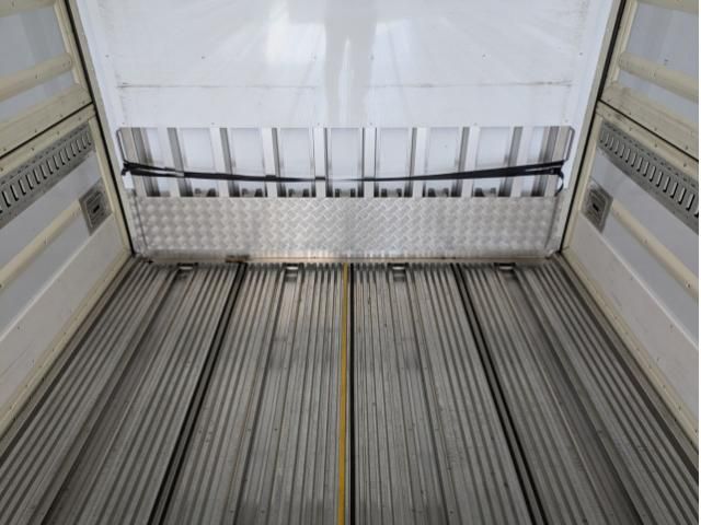 Isuzu GIGA 2023-11 2709488-13