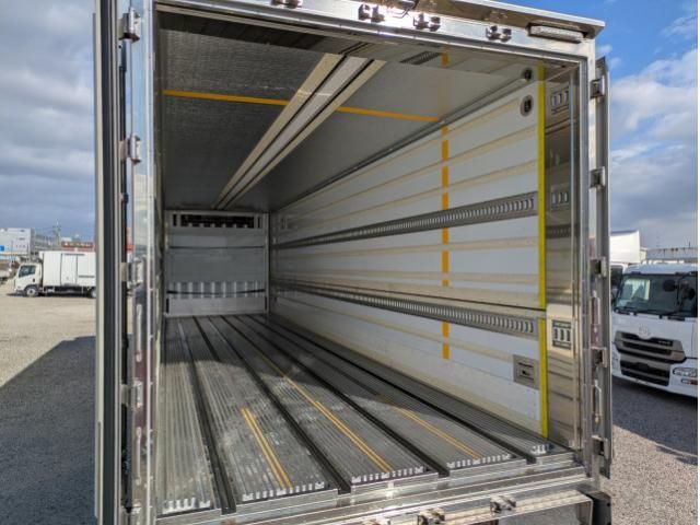 Isuzu GIGA 2023-11 2709488-18