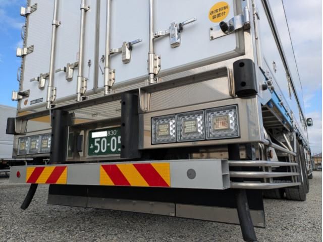 Isuzu GIGA 2023-11 2709488-8