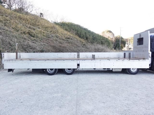 Isuzu GIGA 2017-03 3000808-12