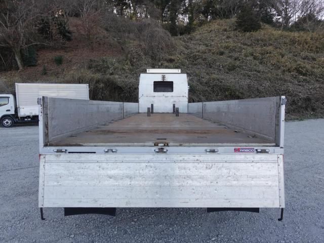 Isuzu GIGA 2017-03 3000808-14