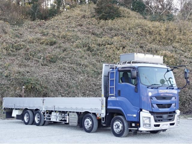 Isuzu GIGA 2017-03 3000808-26