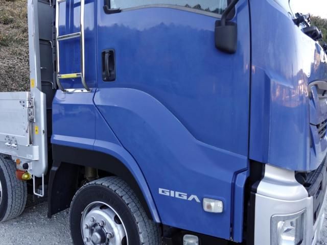 Isuzu GIGA 2017-03 3000808-3
