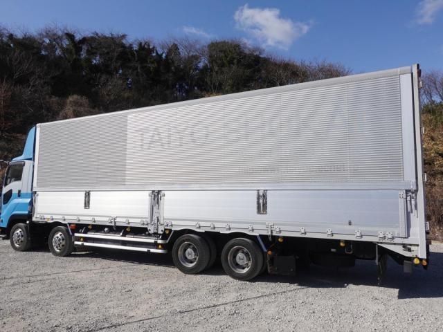 Isuzu GIGA 2017-05 3292735-9