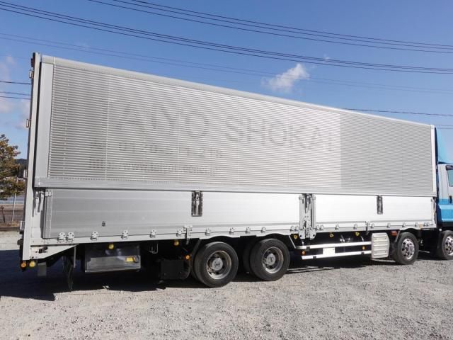 Isuzu GIGA 2017-05 3292735-7