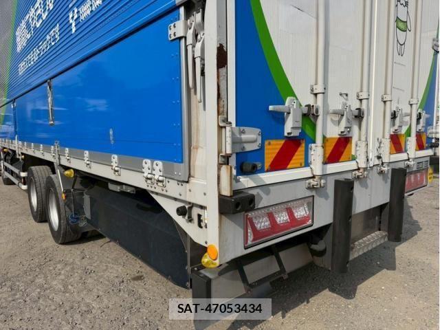 Isuzu GIGA 2019-02 3670625-13
