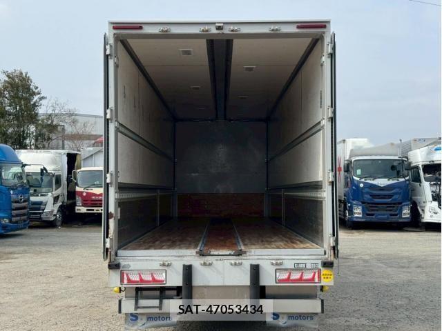 Isuzu GIGA 2019-02 3670625-15