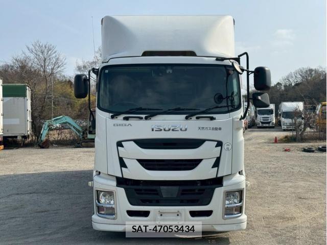 Isuzu GIGA 2019-02 3670625-1