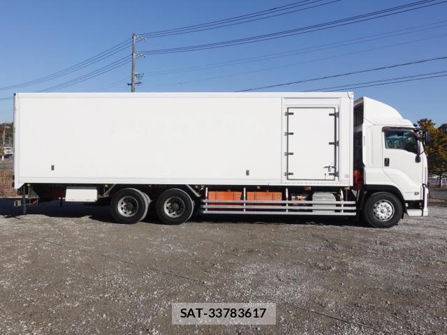 Isuzu GIGA 2017-07 3670643-9