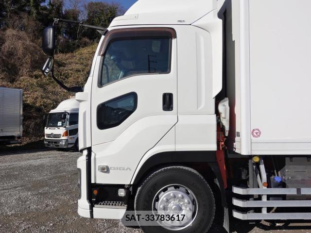 Isuzu GIGA 2017-07 3670643-14