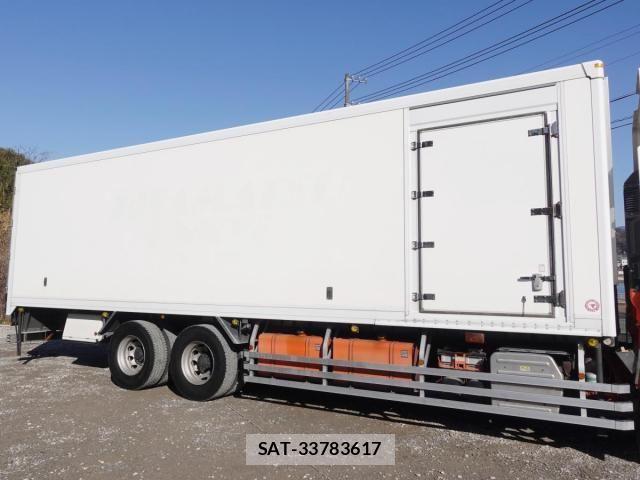 Isuzu GIGA 2017-07 3670643-8