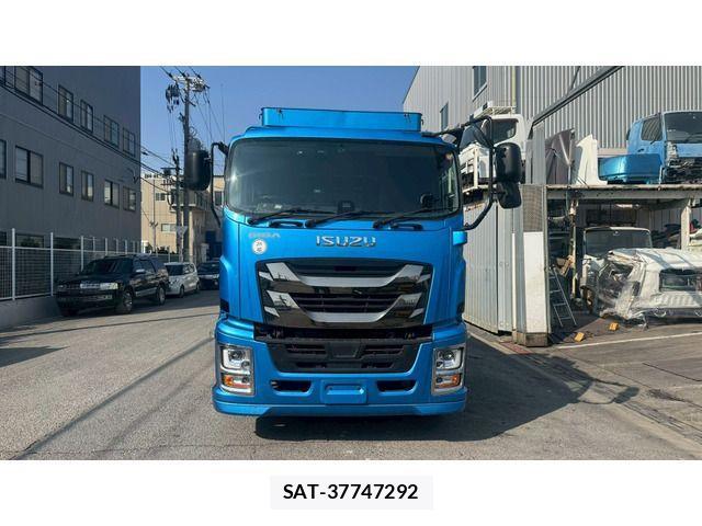 Isuzu GIGA 2022-02 3670619-1