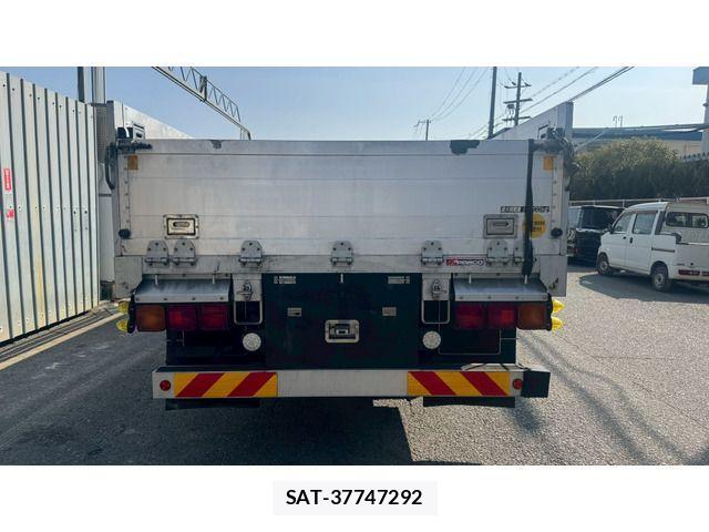 Isuzu GIGA 2022-02 3670619-4