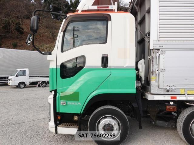 Isuzu GIGA 2017-11 3905844-7