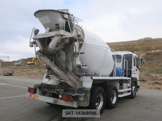 Isuzu GIGA 2012-10 4042880-2