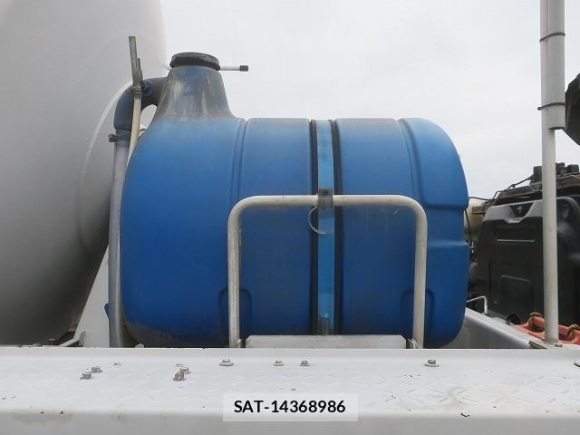 Isuzu GIGA 2012-10 4042880-8