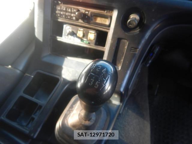 Isuzu GIGA 2012-07 4042884-12