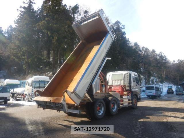 Isuzu GIGA 2012-07 4042884-22
