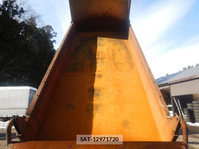 Isuzu GIGA 2012-07 4042884-23