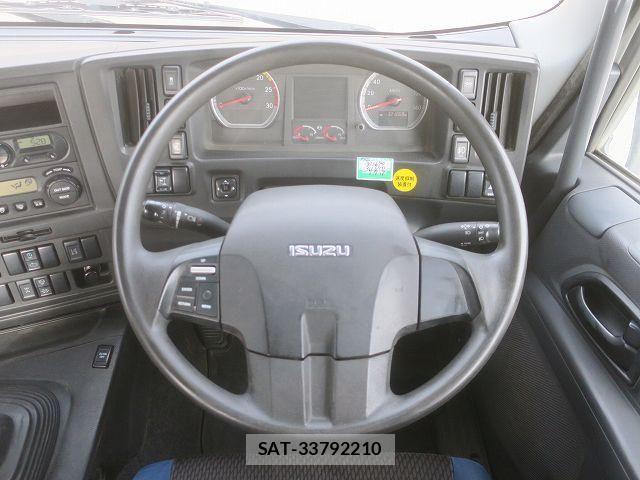 Isuzu GIGA 2018-07 4042869-14