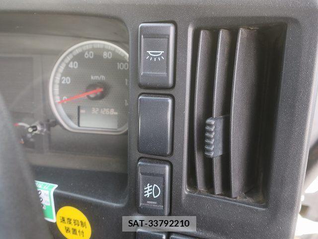 Isuzu GIGA 2018-07 4042869-15